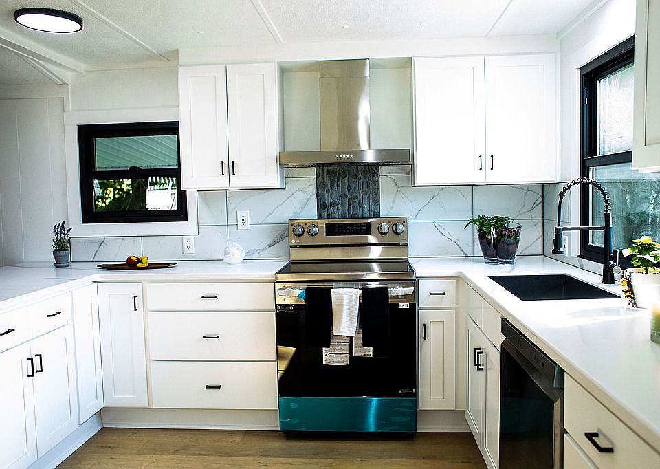 1st image of 33 Daffodil Dr #33