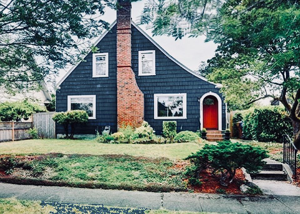 1927 Builder Style Cottage