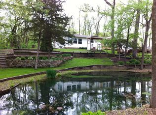 3666 Mohler Rd, Center Point, IA 52213