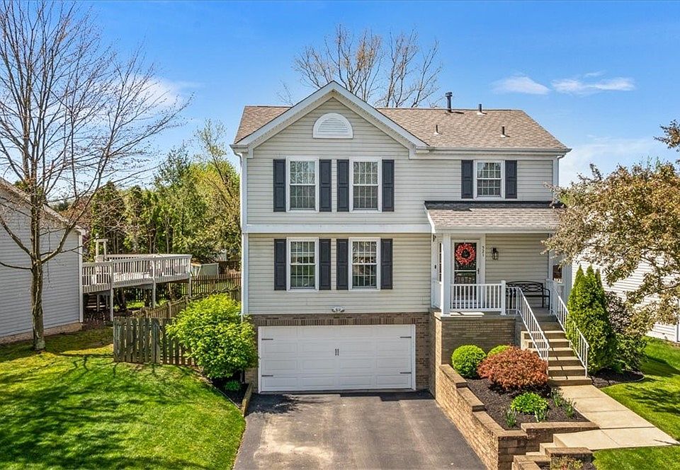 1st image of 521 Sarah Dr