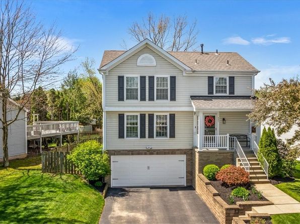 521 Sarah Dr, Cranberry Township, PA 16066