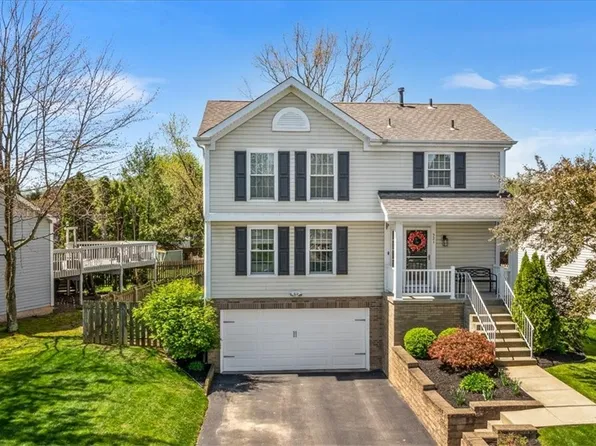 521 Sarah Dr, Cranberry Township, PA 16066