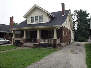 219 University Ave Photo 1
