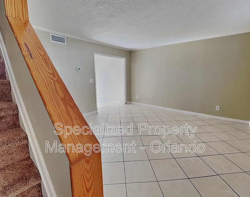 2 bed, 1.5 bath, 1759 sqft, $1,250 — Photo 2