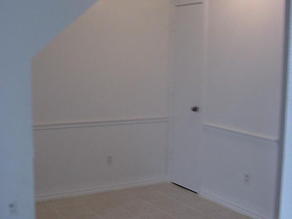 3rd image of 1316 Bluffview Dr