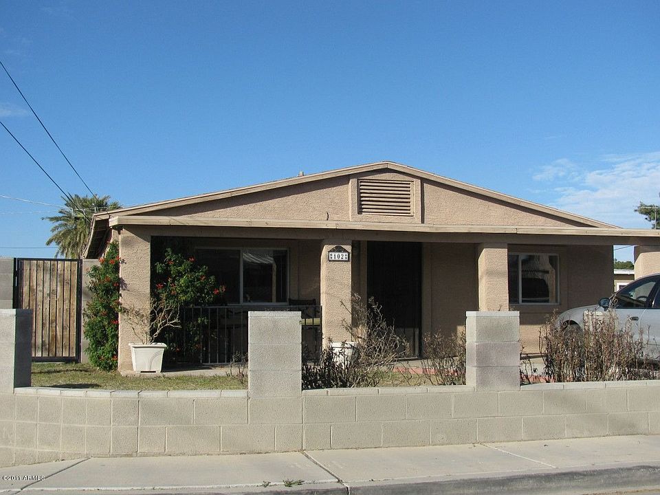 1st image of 102 E Davis Ln