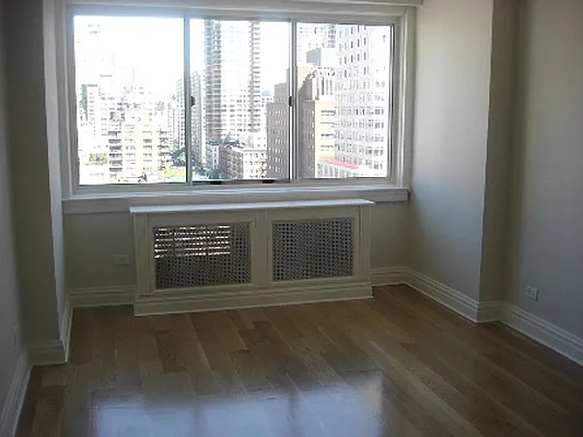 Rented by Stonehenge NYC LLC | media 57