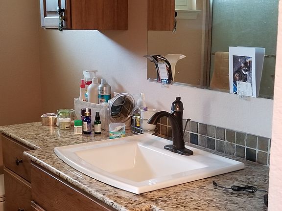 3rd image of 100 Regier Springs Dr