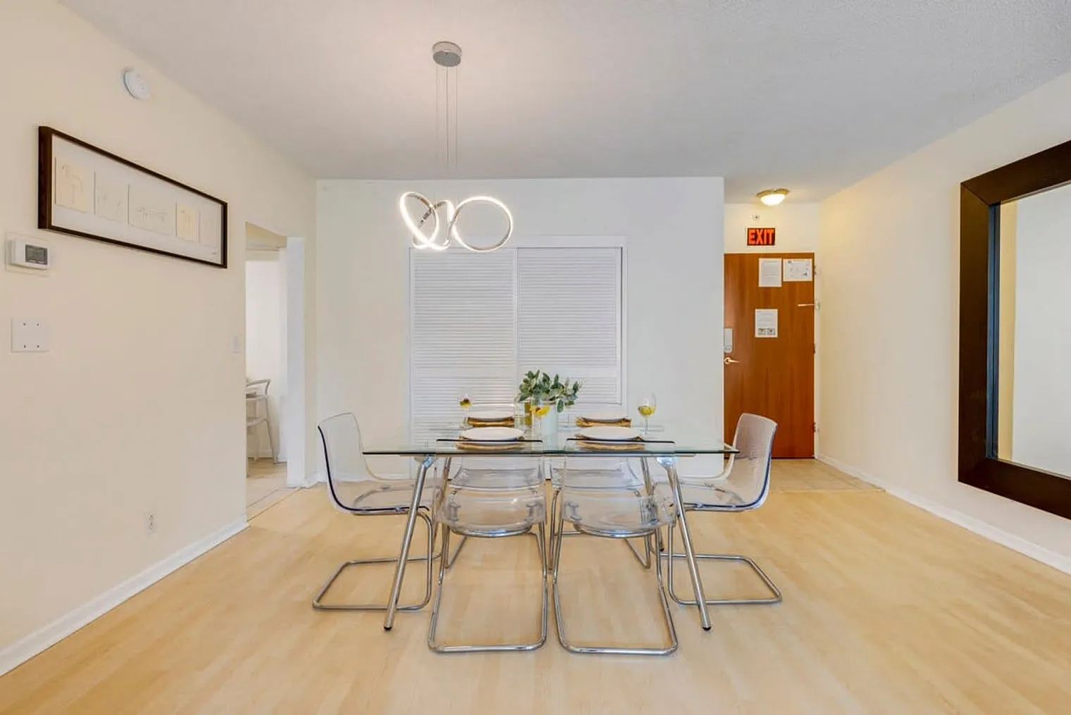 1 bed, 1.0 bath, 871 sqft, $2,955 — Photo 3