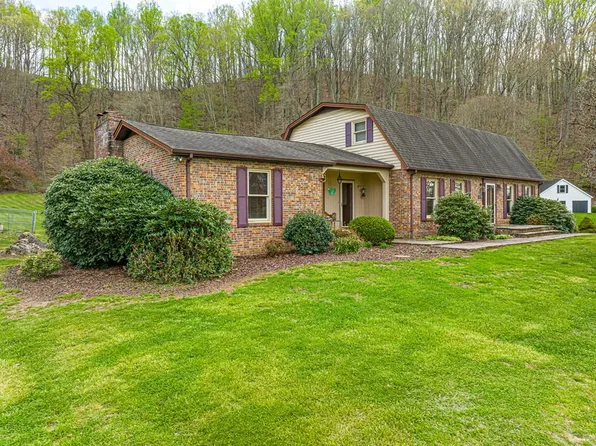 190 Fairway Dr, Abingdon, VA 24211