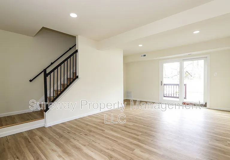37 Berkshire Rd — Photo 5