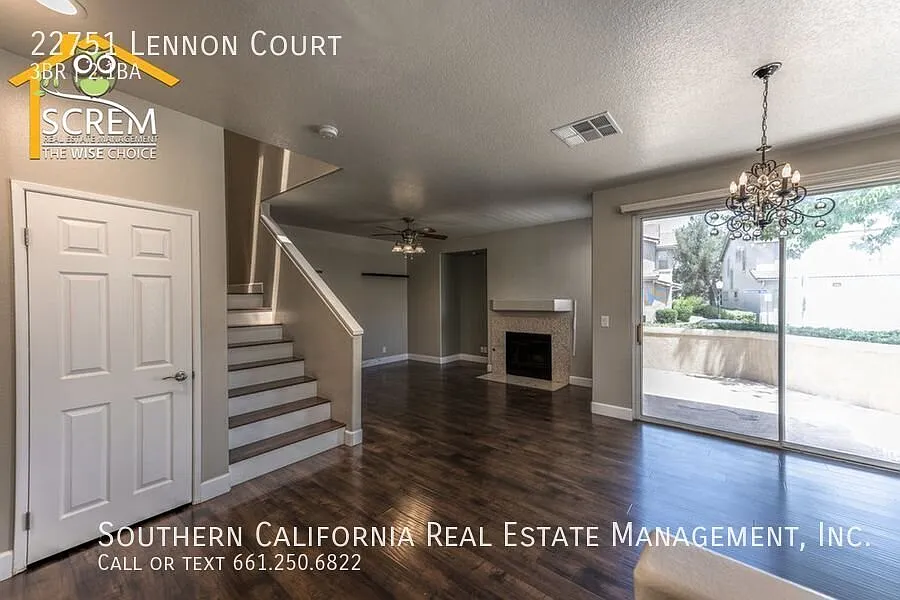 Three Bedroom Townhouse with Large Patio in Gated Community — Photo 3