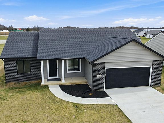 2nd image of 4938 N Cranbrook Rd