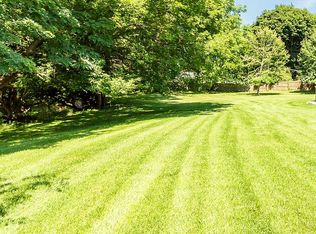 210 Drake Dr, Rochester, NY 14617