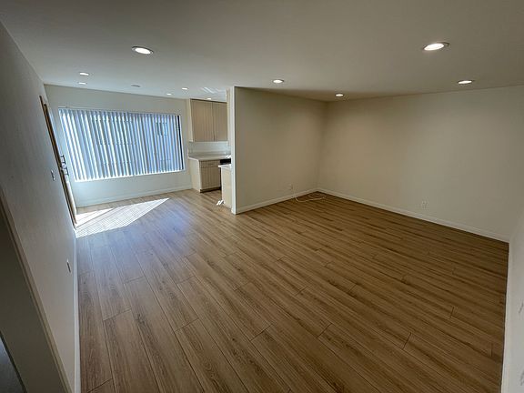 2nd image of 1049 Winchester Ave #2bdbdab10