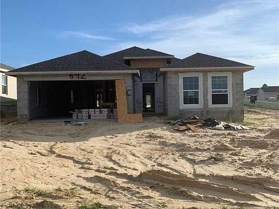 3rd image of 692 W Twisted Oaks Dr