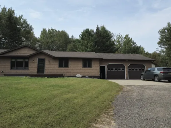 3874 S Riverside Dr, Sault Sainte Marie, MI 49783