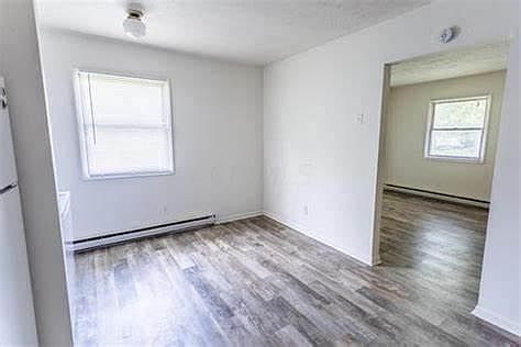 1st image of 479 Blaine Ave