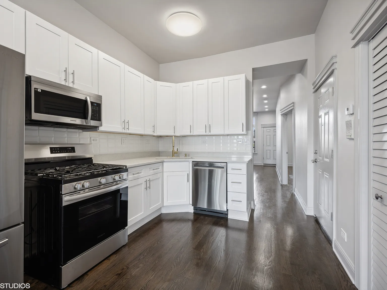 2 bed, $2,400 — Photo 3