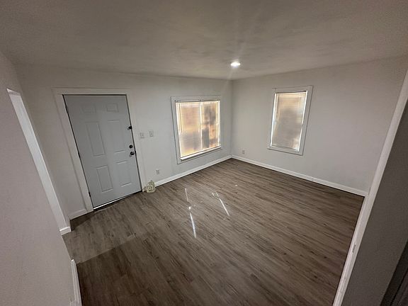 3rd image of 19021 Revere St