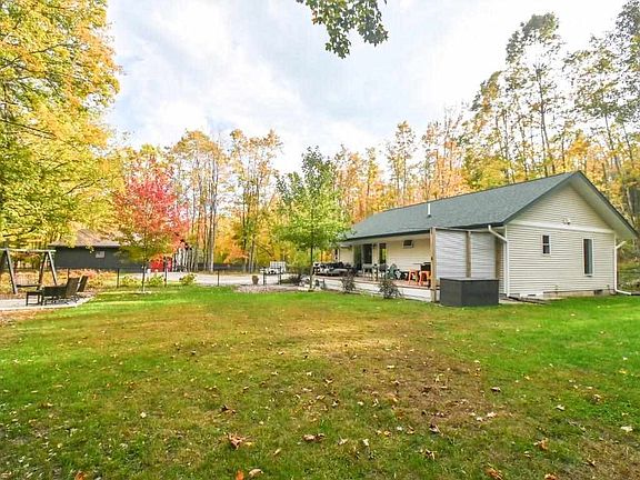 5th image of 5441 Valley Rd