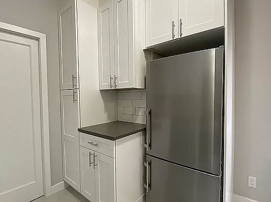 2nd image of 31-28 42nd St #12
