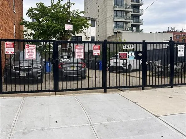 2875 W 16th St, Brooklyn, NY 11224