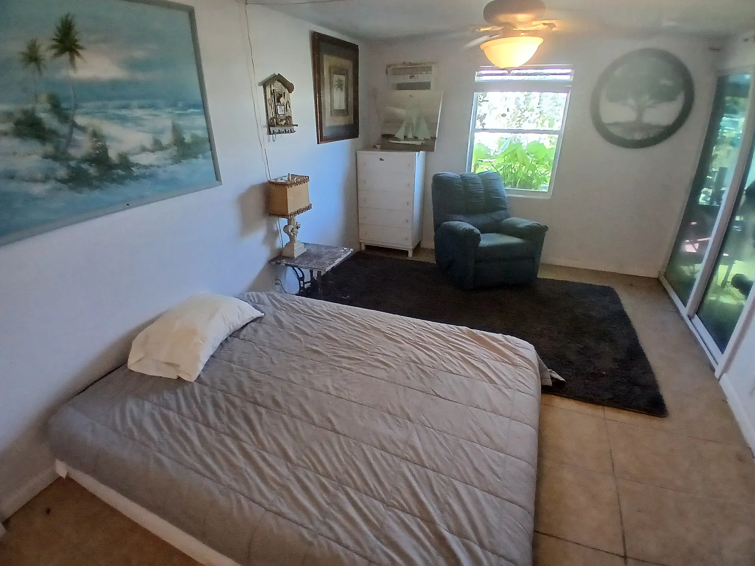 3 bed, 3.5 bath, 1052 sqft, $1,500 — Photo 2