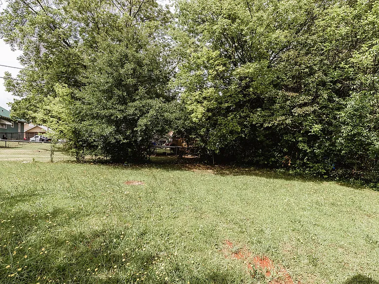 8 A St — Photo 13