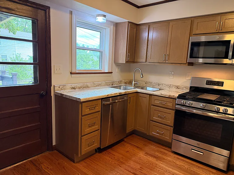 551 Rayburn Ave — Photo 11
