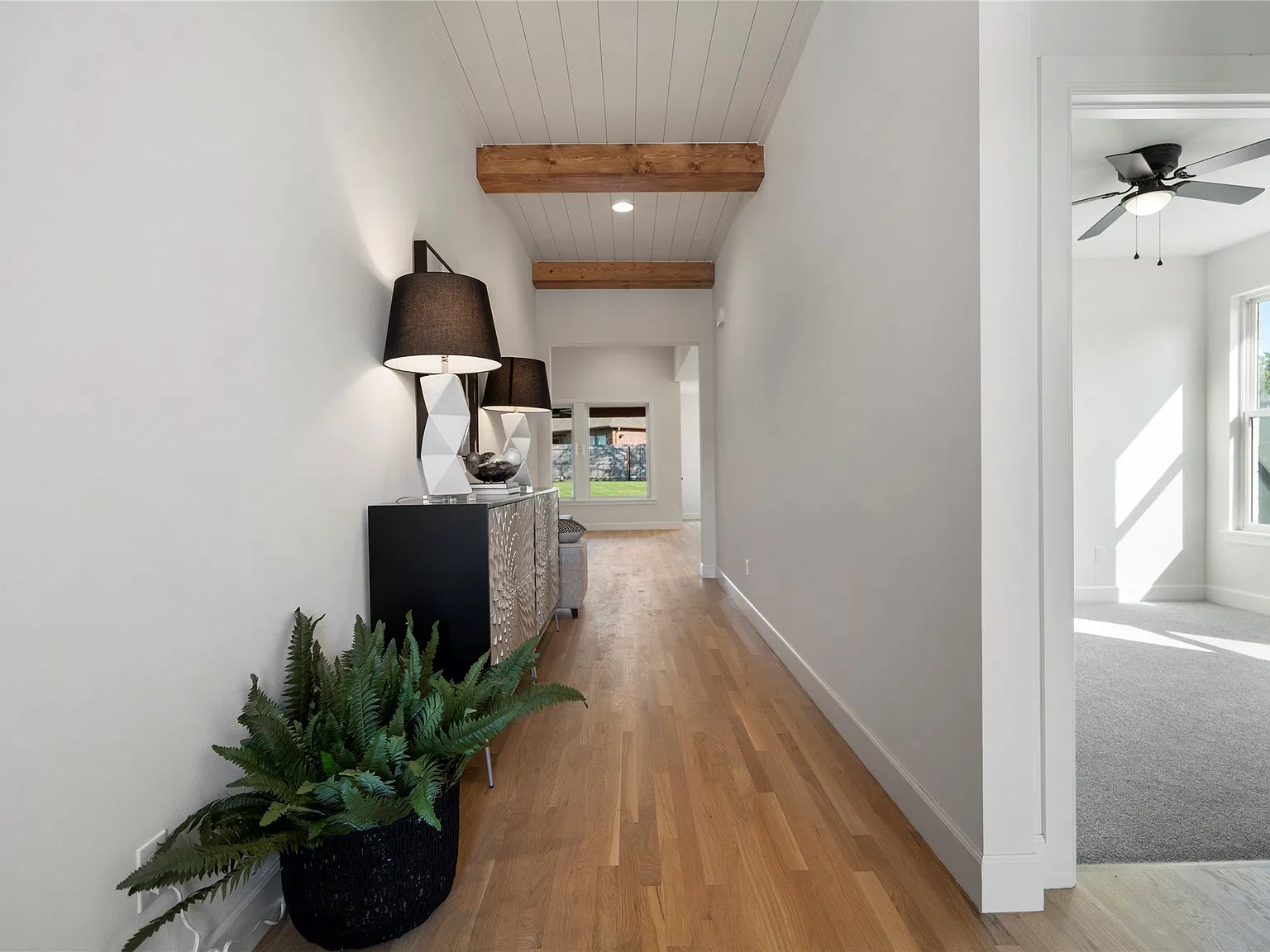 4 bed, 2.0 bath, 2366 sqft, $3,300 — Photo 2