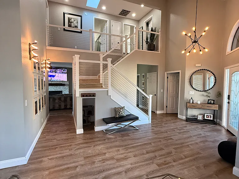 5330 Edgeview Dr — Photo 1