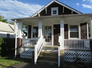 212 Roosevelt Ave, Oakhurst, NJ 07755