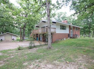 3023 Oak Haven Ln, Bourbon, MO 65441