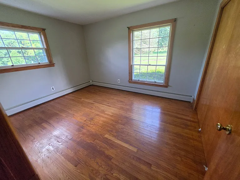 2213 Allibone Rd — Photo 12