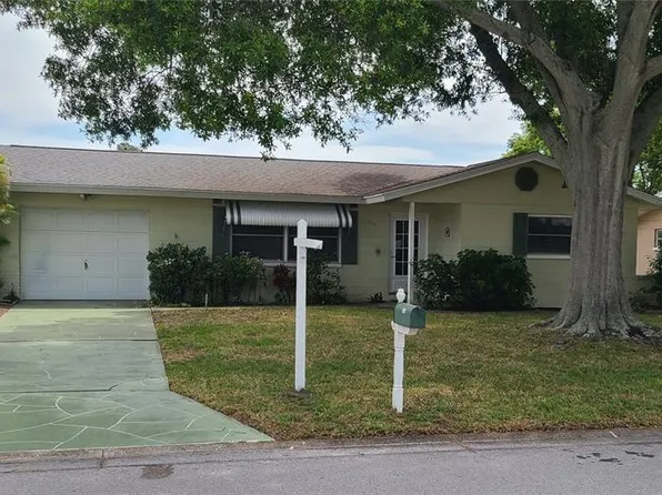 9901 111th Ln, Seminole, FL 33772