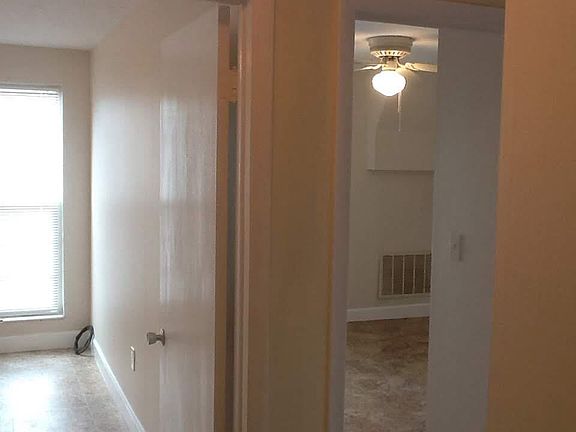 4th image of 310 Taylor Ave APT C9