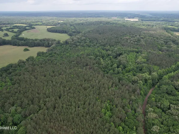 Bend Rd, Vaughan, MS 39179
