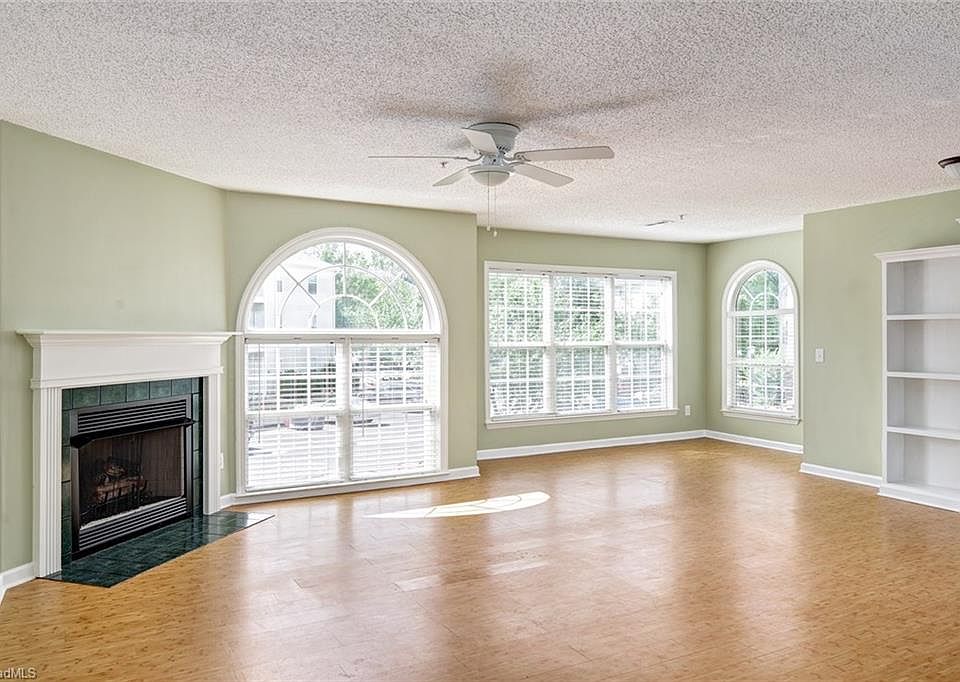 1st image of 3717-2A Morris Farm Dr