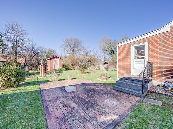 4th image of 2522 Averett St NW