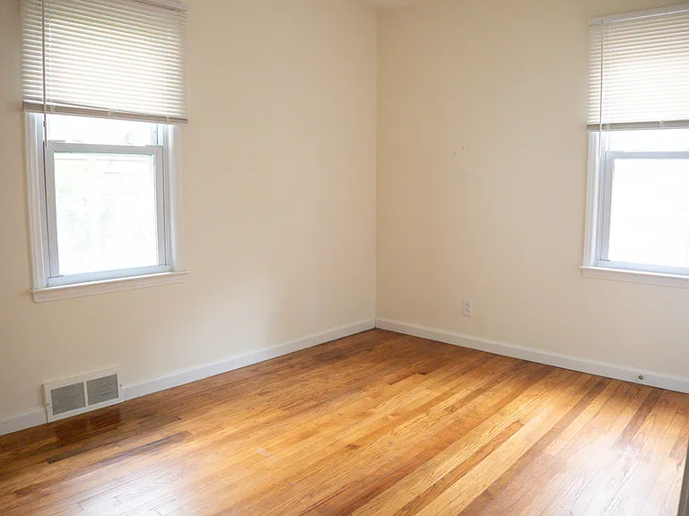 1720 Browning St — Photo 12
