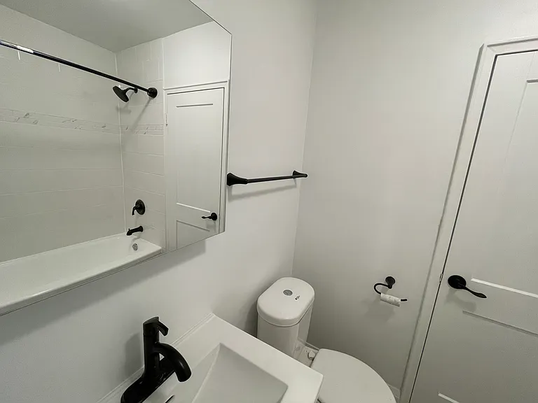 987 Mohawk Rd E #9 — Photo 9