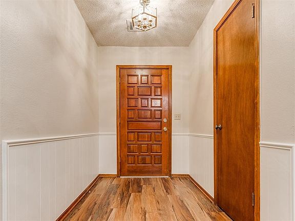 4th image of 1117 N Southminster St