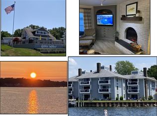 400 Lakeview Ct APT 29, Spring Lake, MI 49456