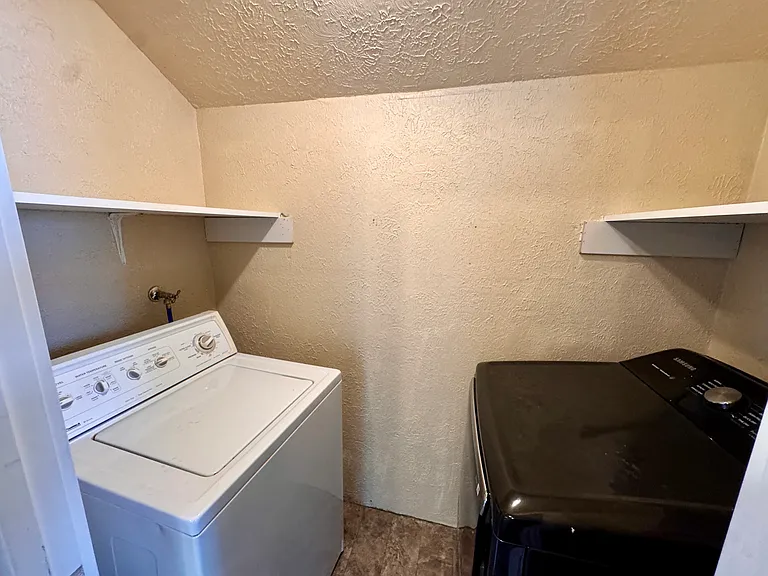 934 Cascade Ave — Photo 11