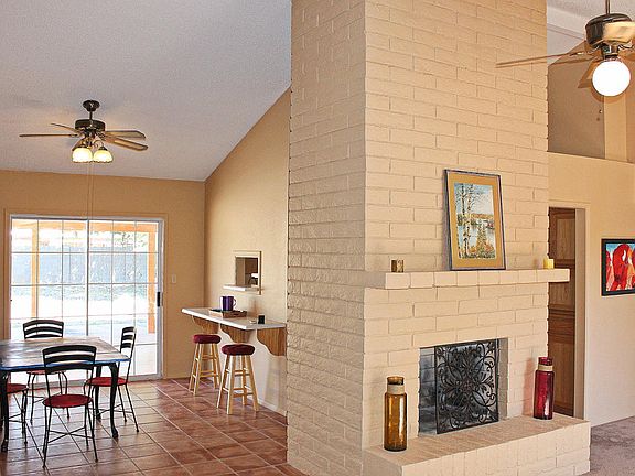 5th image of 3017 Oak Hill St