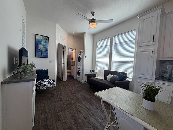 3rd image of 4700 E Main St #537