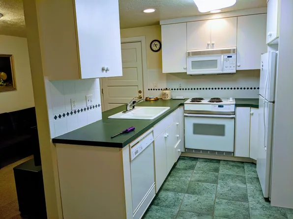 943 E South Temple St #B, Salt Lake City, UT 84102