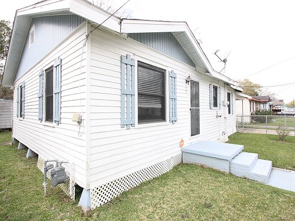2nd image of 609 Louise St
