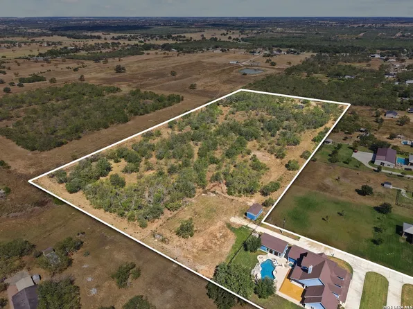 2729 County Road 357, La Vernia, TX 78121